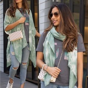 Grace & Lace Tie Dye Lightweight Kimono/Scarf